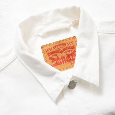 Return of a classic: Levi’s trucker jacket in white