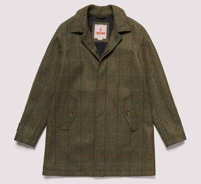 Keep warm in a Baracuta G10 Shetland overcoat