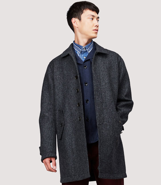 Keep warm in a Baracuta G10 Shetland overcoat