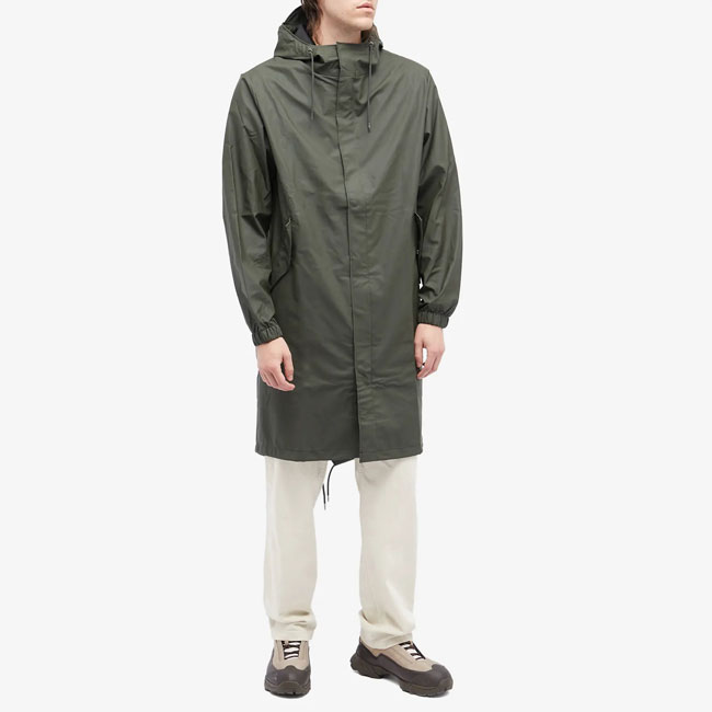 Rainy day classic: Rains Fishtail Parka - His Knibs