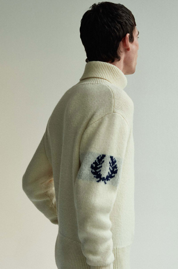 1970s-inspired Fred Perry Laurel Wreath Roll Neck Jumper
